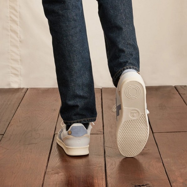 BASKETS BASSES BLANCHES, BEIGES ET...