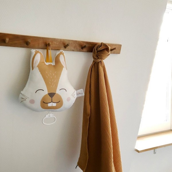 coussin musical écureuil