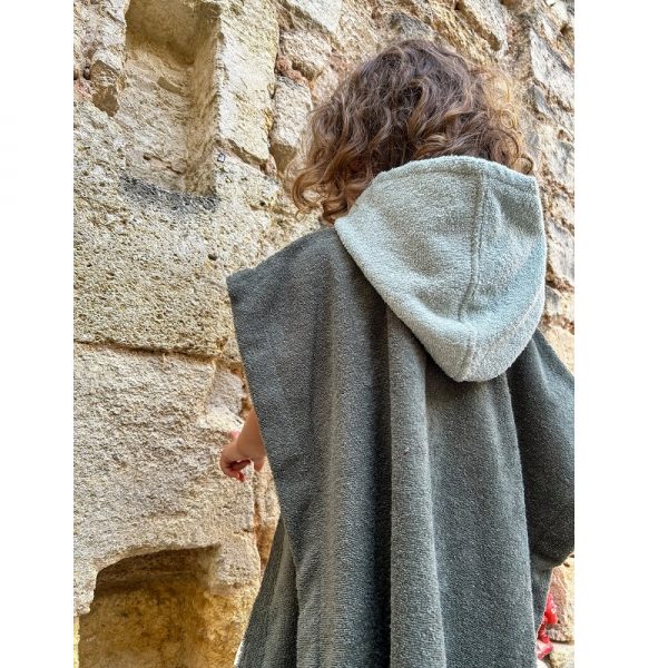 PONCHO  DE BAIN KAKI - POULE PARTY