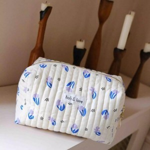 TROUSSE DE TOILETTE MOTIF...