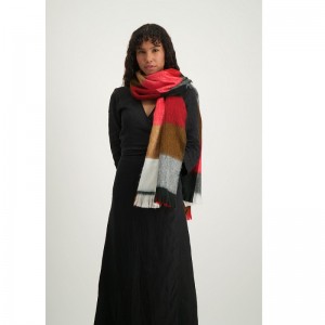 GRAND ECHARPE ALPAGA ROUGE NOIRE BLANCHE ET MARRON - ALPACA LOCA - LE MOUTON A 3 PATTES - 1 2