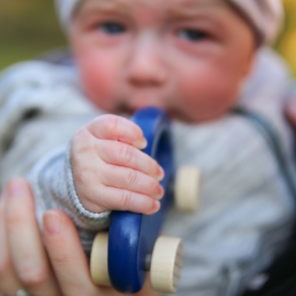 PETITE VOITURE BLEUE
