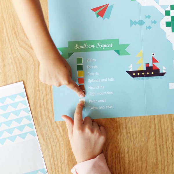 POSTER CRÉATIF + 1600 STICKERS CARTE...