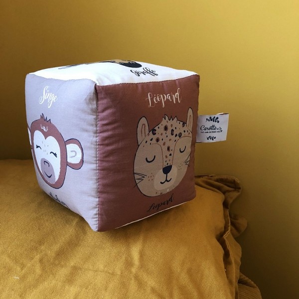 Cube d'éveil Animaux de la savane