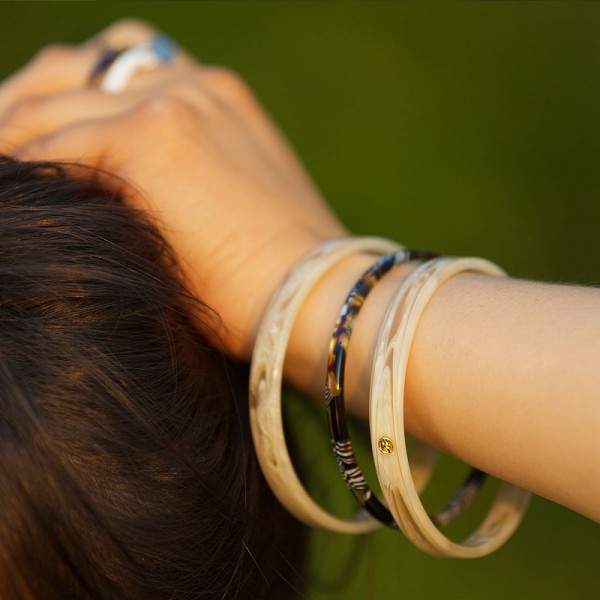 BRACELET FIN EN ACETATE IMPRIME SAVANE