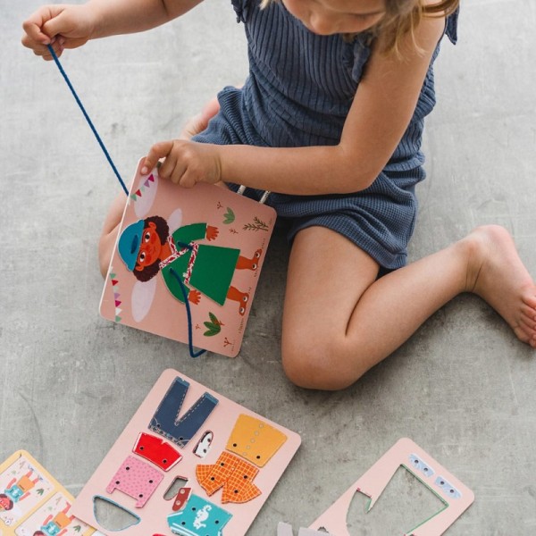 JEU DE LACAGE - COMMENT JE M HABILLE