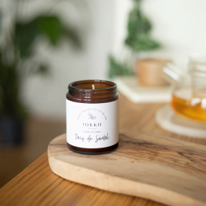 BOUGIE BOIS DE SANTAL TM - IOKKO - LE MOUTON A 3 PATTES