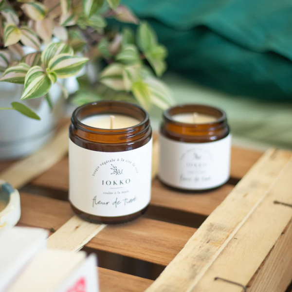 BOUGIE APOLITE FLEUR DE TIARE TM - IOKKO - LE MOUTON A 3 PATTES
